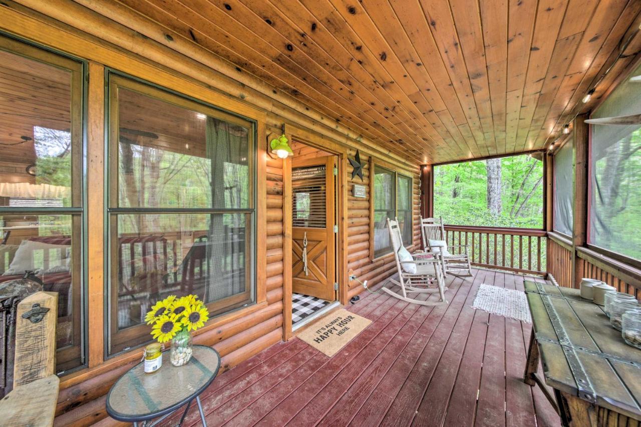 Peaceful Blue Ridge Cabin With Decks And Fire Pit 외부 사진