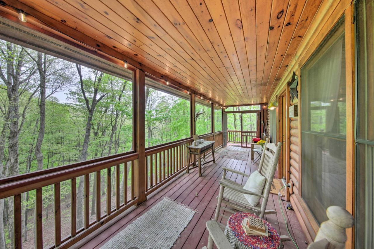 Peaceful Blue Ridge Cabin With Decks And Fire Pit 외부 사진